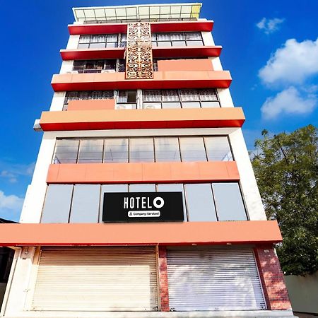 Super Hotel O Geeta Mandir Formerly Hotel Green Park Ahmedabad Esterno foto